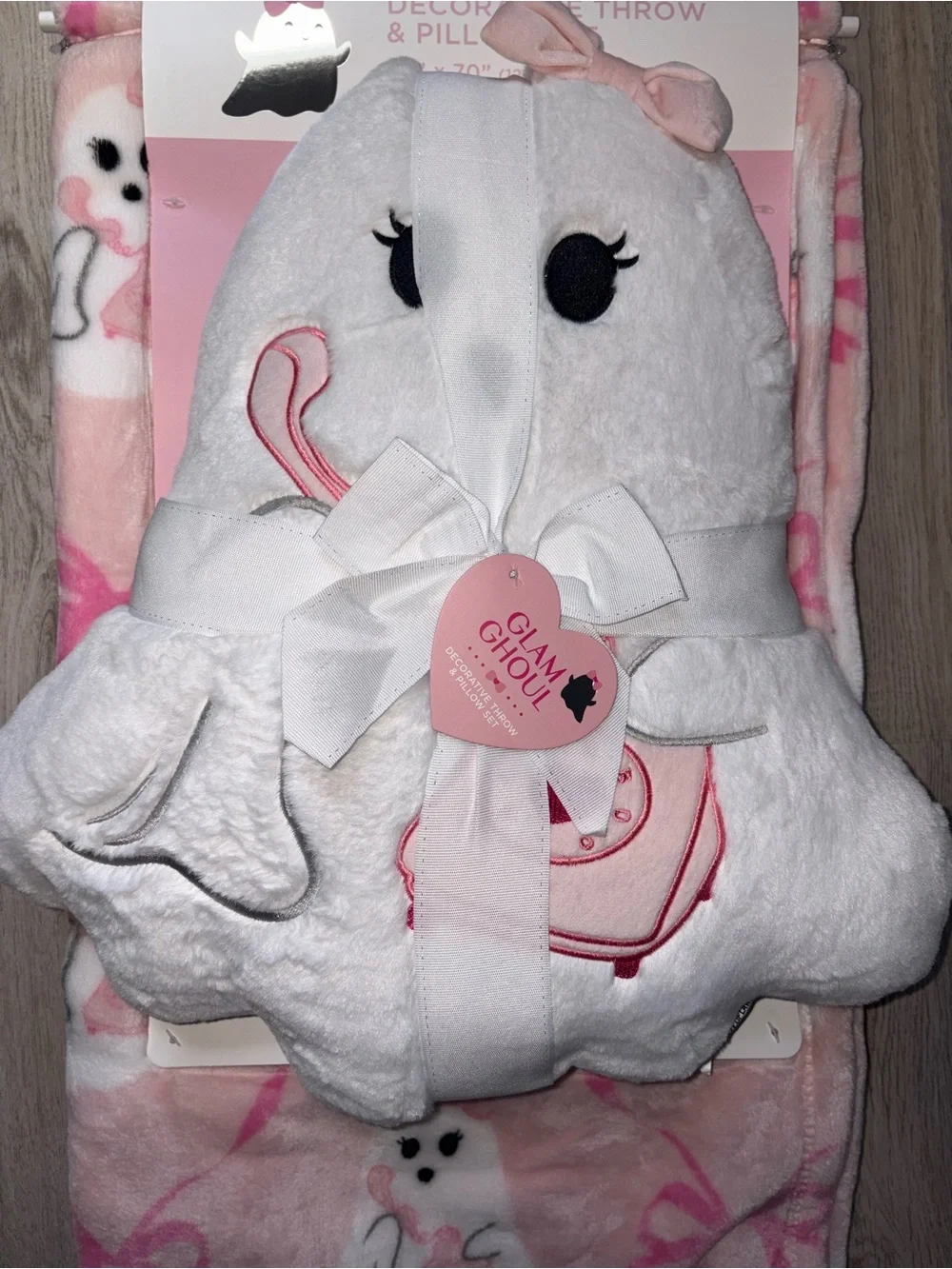 Glam Ghoul Pink Bow Ghost Blanket & Pillow Set 🎀